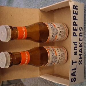 Salt & Pepper Shakers: Budweiser Beer